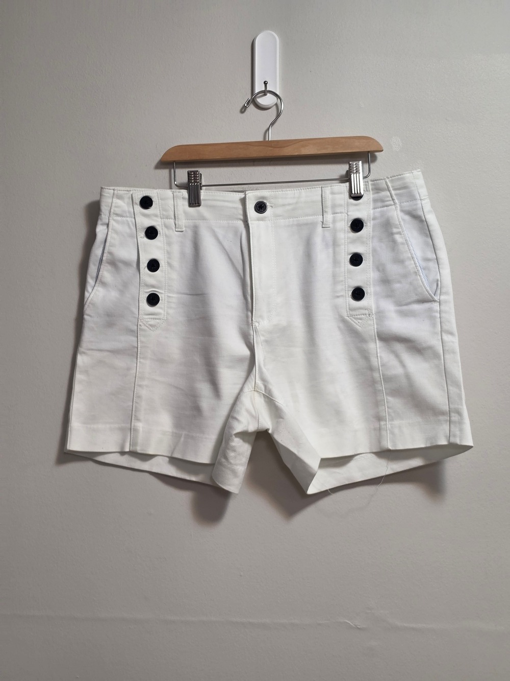 Tommy HilfigerWhite Sailor-Style Cotton Shorts